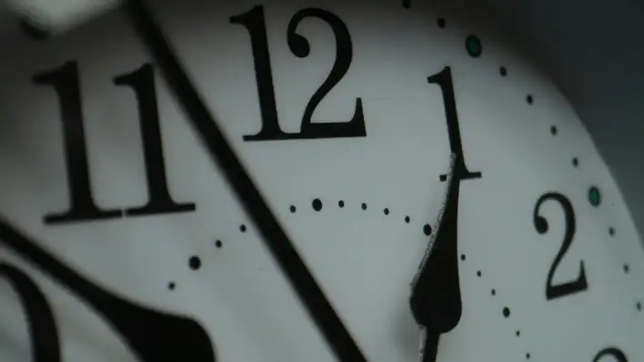 A Ticking Time Bomb? US Senator Compares GENIUS Act To 2008 Financial Crisis