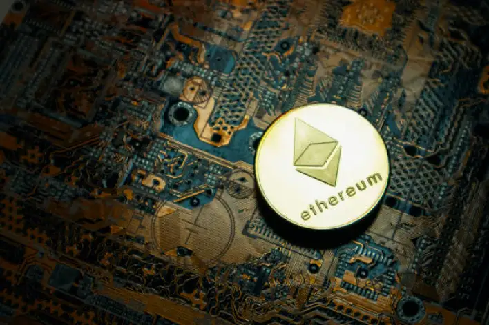 Ethereum Daily Chart Signals Strength As Bulls Reclaim Momentum