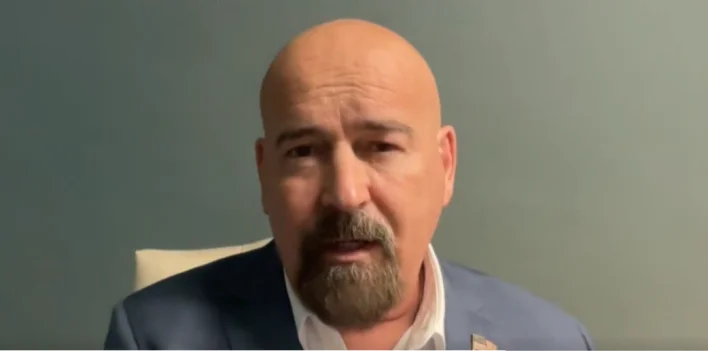 Deaton Fights For The XRP Army—Again: New Legal Battle Begins
