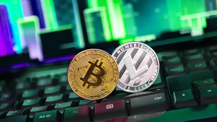 Bitcoin ETFs Draw Significant Investment Boosting Market Confidence