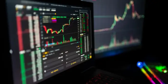 Cryptocurrency Booms: Investors Focus on Altcoins’ Unprecedented Movements