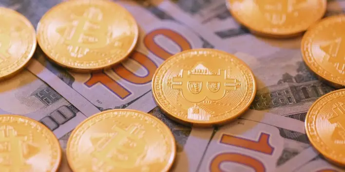 Analysis Reveals MicroStrategy Could Have Reaped More with XRP instead of Bitcoin