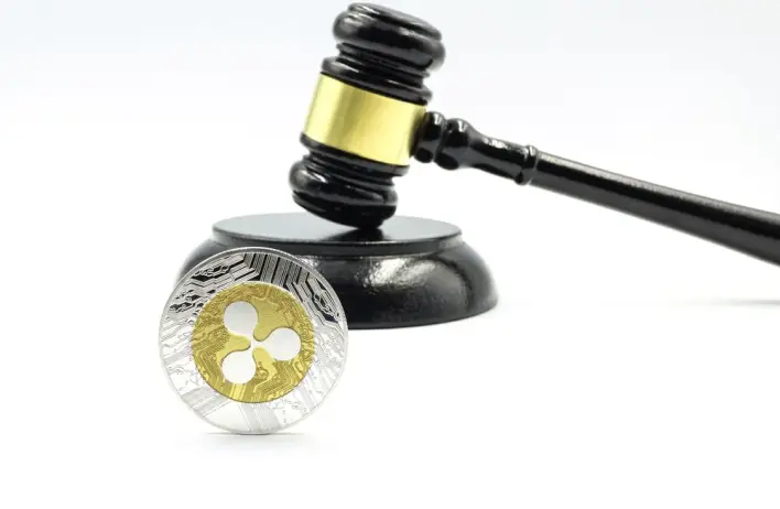 XRP Retests Double Bottom While SEC Vote Hangs in Balance