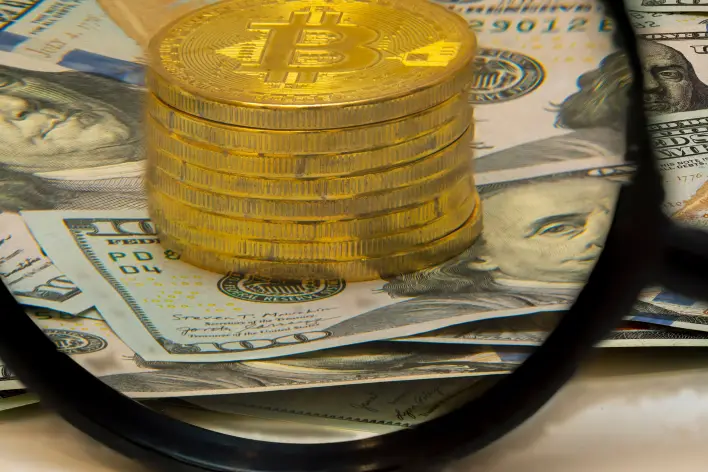 Bitcoin and Ethereum Market Update: Support, Institutional Flows & Dollar Risk