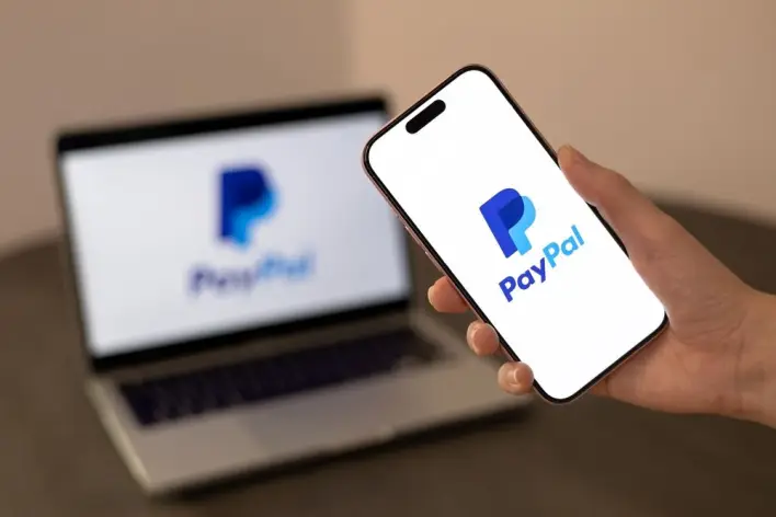 PayPal News Fuels XRP Optimism as Price Defends Key Pattern