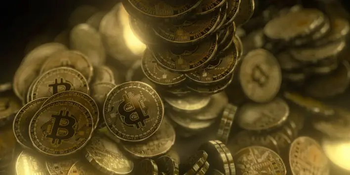 Strategy Posts $14B in Bitcoin Gains, Pauses Weekly Buys