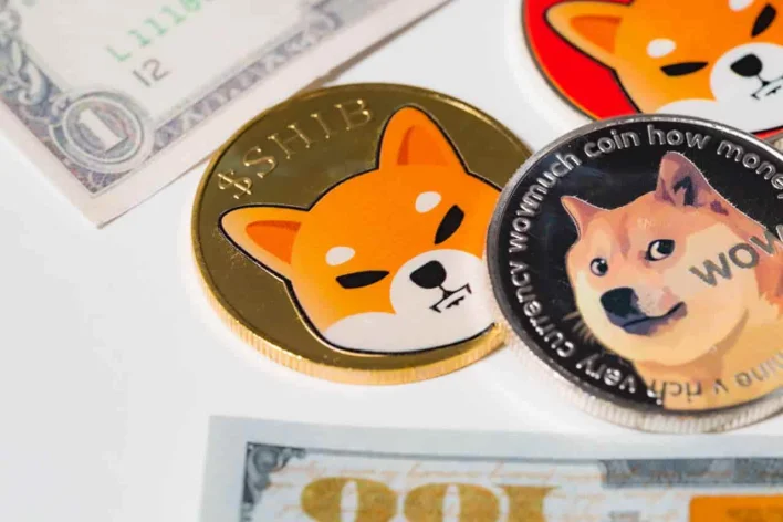 DOGE or SHIB? We asked ChatGPT which crypto is a better buy for 2025 H2