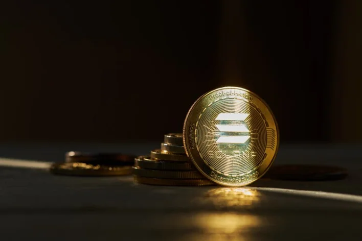 SEC requests Solana ETF refilings by end-July, opening door to early approval - report