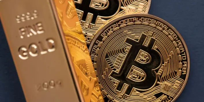 Ray Dalio Advises 15% Allocation in Bitcoin or Gold Amid Soaring U.S. Debt