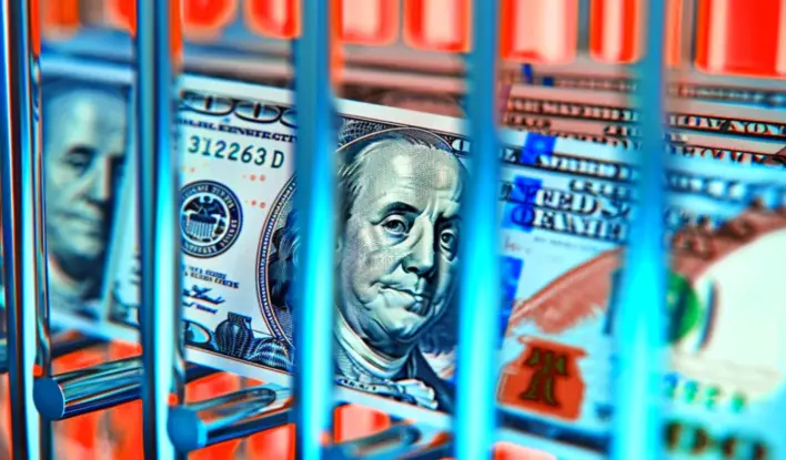 Woman Receives $501,450,311 in Bank Account, Tells Authorities She Doesn’t Know Where It Came From – Now She’s Facing Prison: Report