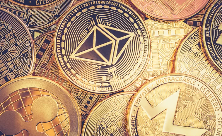 Altcoin ETF Wave Looms: Bloomberg Analysts Boost Approval Odds to 95% for Solana, Litecoin, XRP